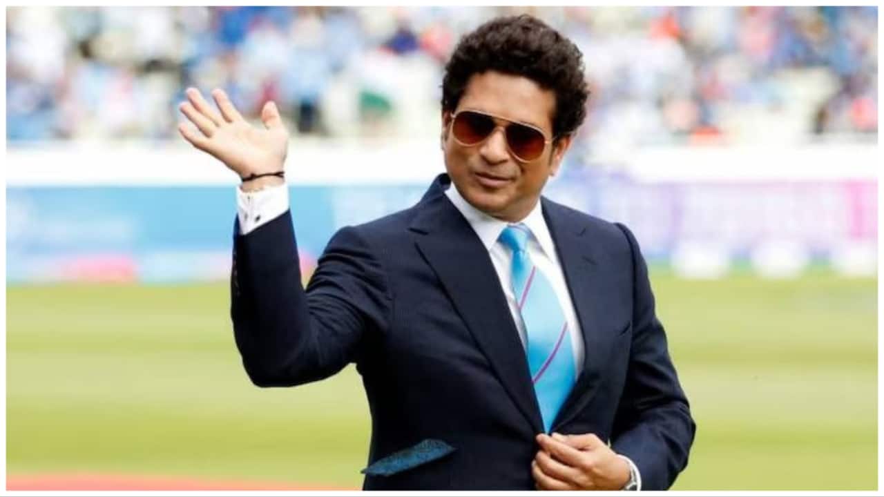 After 15 years, Sachin Tendulkar finally repays the teammate who launched his India career