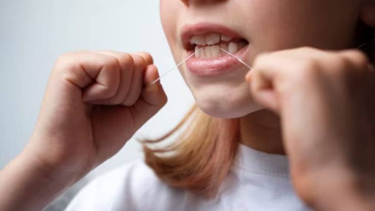 Floss your teeth every day