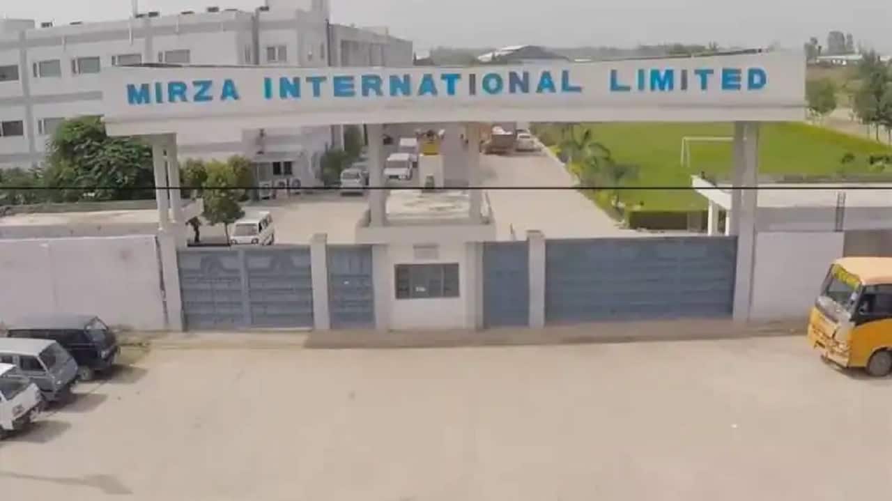 Mirza International Latest M-CAP (Full): Rs 484 crore No. of PMS strategies that hold the stock currently: 7 Sample of PMS strategies that hold the stocks: Negen Capital - Special Situations &amp; Technology Fund and Shade - Value Fund 