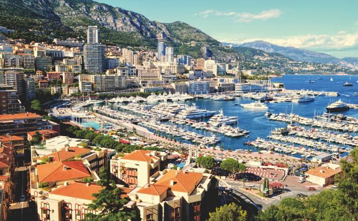 Monaco is home to fancy hotels and numerous Michelin-starred restaurants. (Photo: Matthias Mullie via Unsplash)