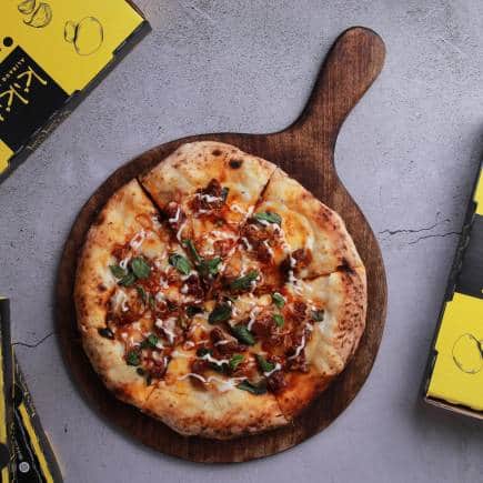 Sourdough pizza at Kiki's, Alibaug.