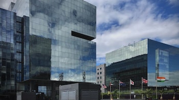 The non-SEZ segment dominated development completions with a share of about 88 percent, which went up from 82 percent during the same period in the previous year.