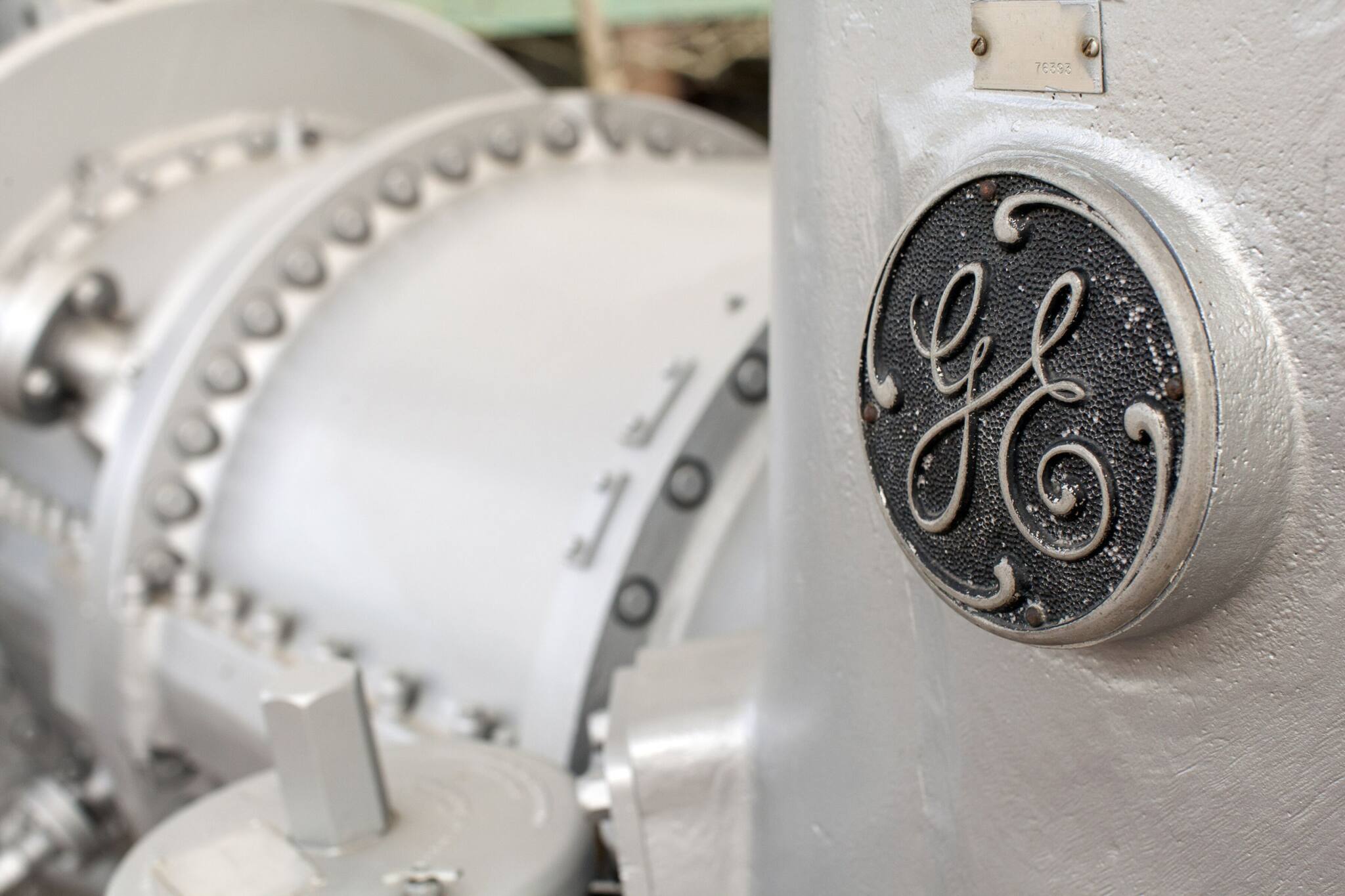 GE’s stock tops $100 for first time in five years as optimism grows