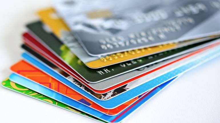 Reeling under huge credit card debt? Here's how balance transfer helps - Vimarsana News