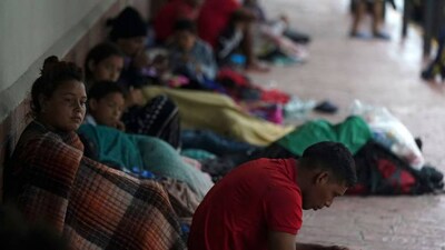 In Pics: Migrants crowd at the U.S.-Mexico border as Title 42 gives way to new rules