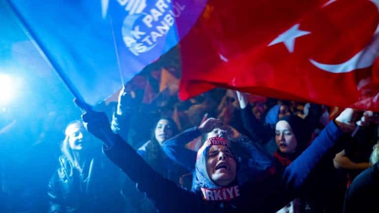Turkey's parliament agrees to hold a long-delayed vote on Sweden's NATO membership - Vimarsana News