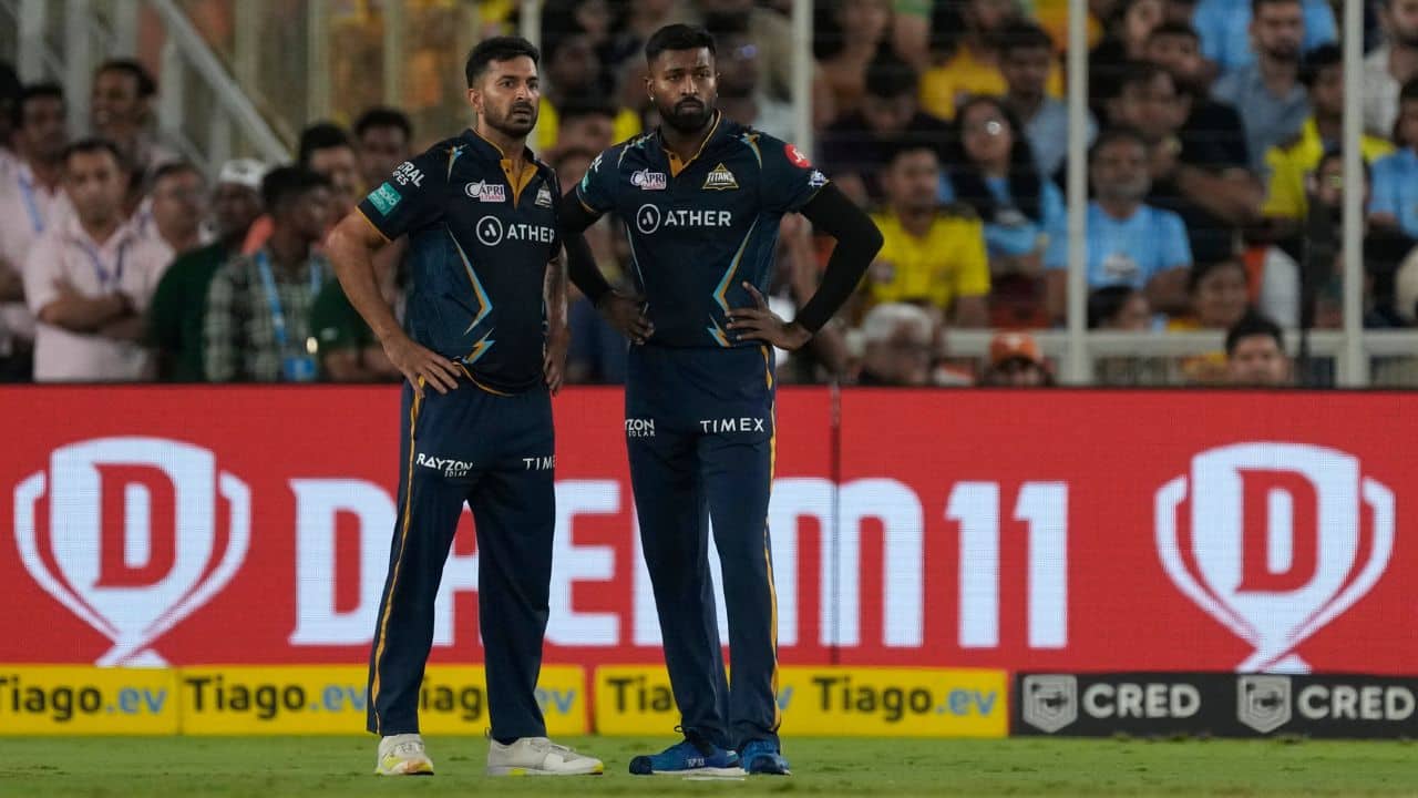 Needing 13 off the final over, Mohit Sharma bowled four good balls before Jadeja hit the winning runs to trigger wild celebrations at the world's biggest cricket stadium. (Image: AP)