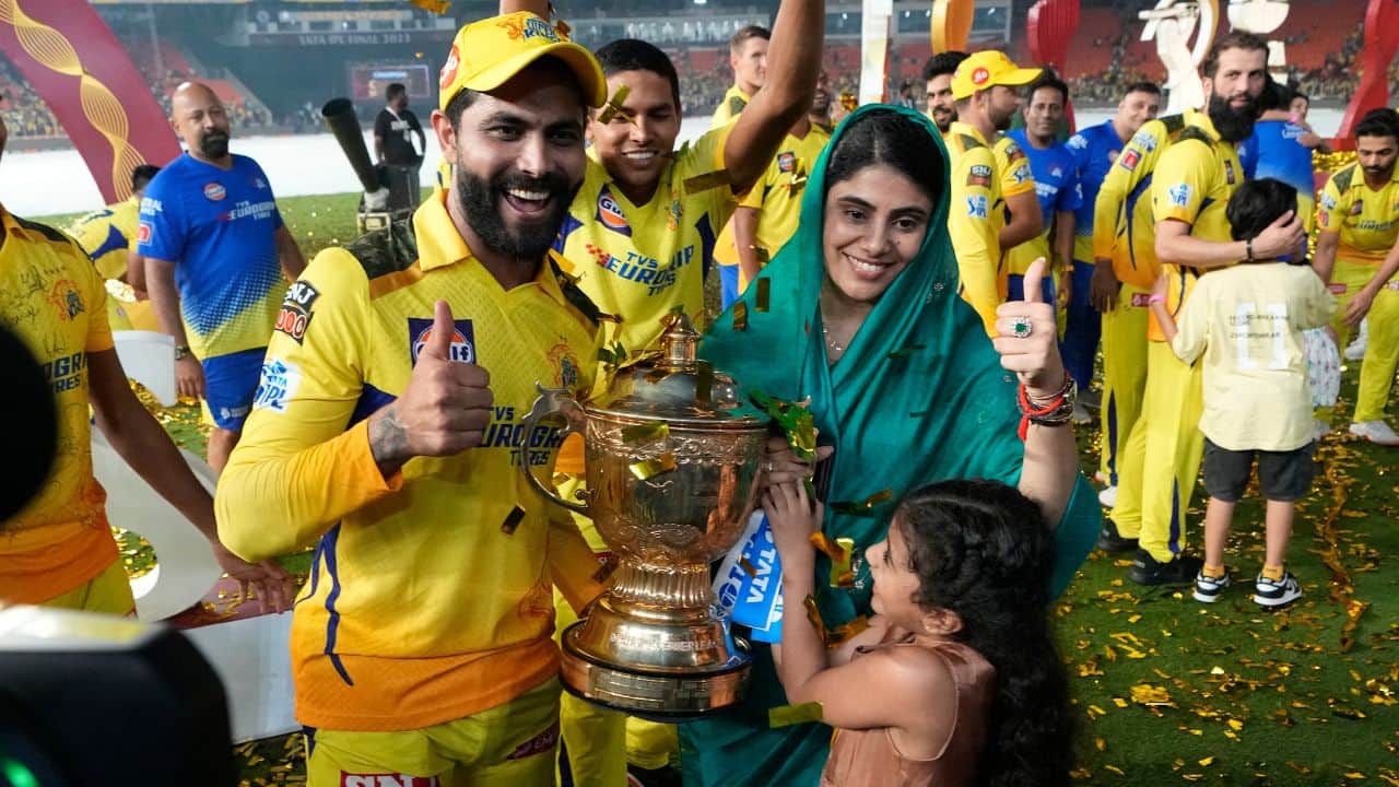 “I was just thinking I need to swing hard, as much as I can," Jadeja said. “Where the ball will go, I was not thinking about that. I was backing myself and looking to hit straight, because I know Mohit can bowl those slower balls.” (Image: AP) “I was just thinking I need to swing hard, as much as I can," Jadeja said. “Where the ball will go, I was not thinking about that. I was backing myself and looking to hit straight, because I know Mohit can bowl those slower balls.” (Image: AP)