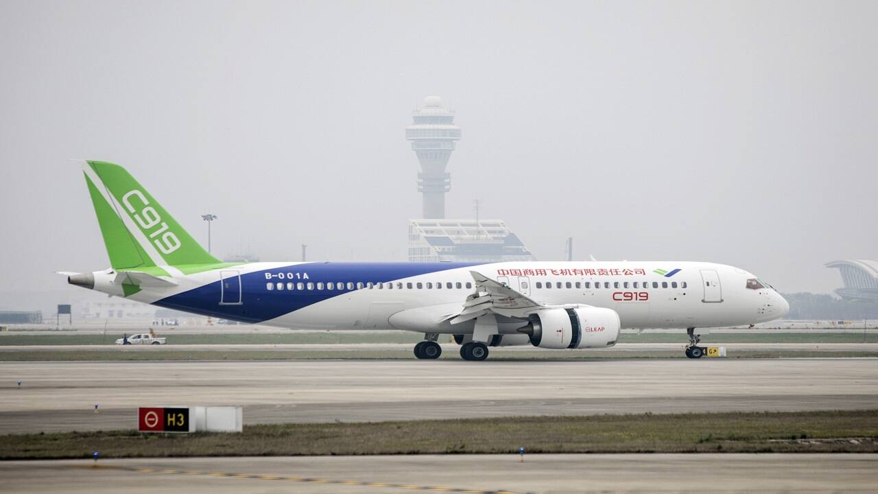 China Jet to rival Airbus, Boeing makes first commercial flight China Jet to rival Airbus, Boeing makes first commercial flight