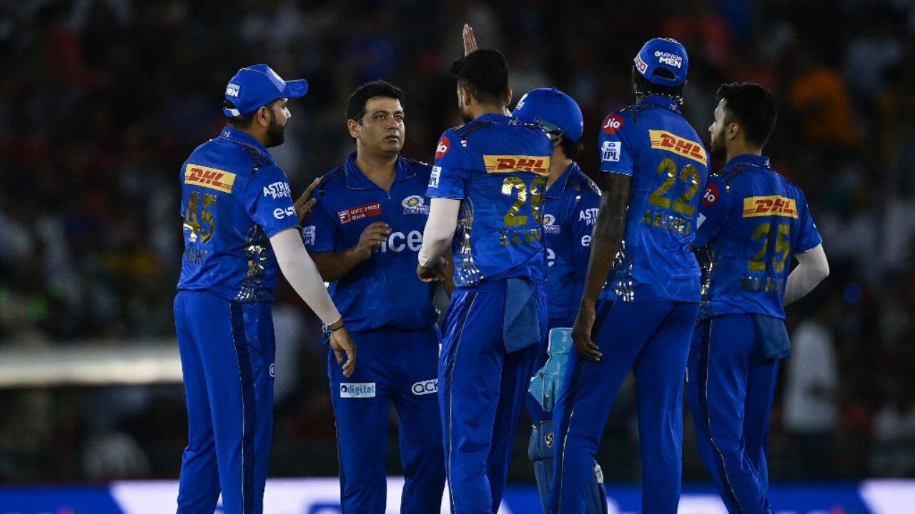 Piyush Chawla then struck twice in four overs to remove both Dhawan and Short as Punjab was down to 95-3 in 11.2 overs. (Image: AFP)