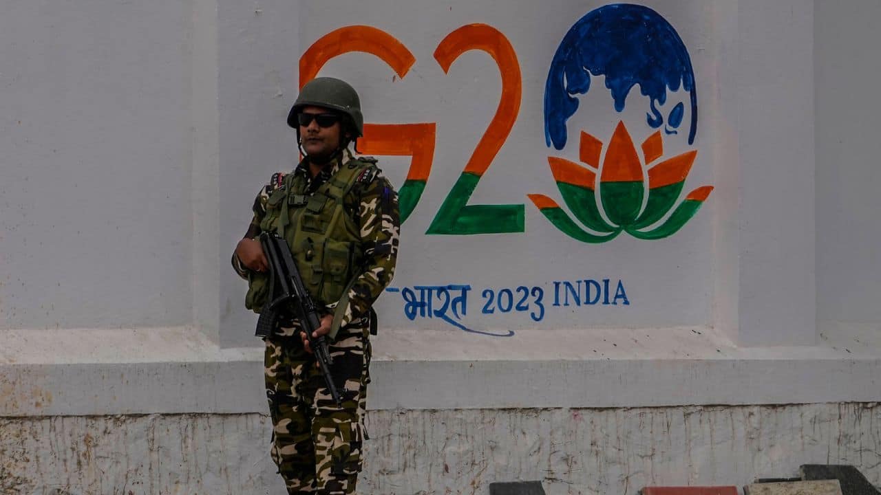 More than 15 former J&K separatist leaders give up past affiliations, join national mainstream: Report