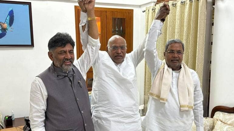 Kharge flays Karnataka deputy CM over caste census, accuses Cong leader of bond with BJP - Vimarsana News