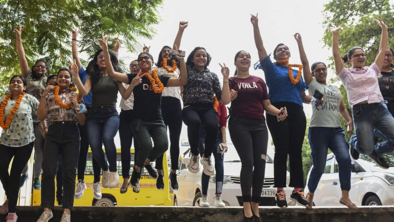 The CBSE class 10 results recorded 93.12 percent of students clearing the exam, a dip of 1.28 percentage points from last year. Girls have outperformed boys once again, recording a pass percentage of 94.25. The pass percentage of boys stood at 92.27. (Representational Image)