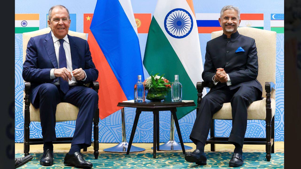 In a statement by Russian Foreign Ministry it is said that the two leaders appreciated the dynamics of cooperation in key areas of the especially privileged strategic partnership between the two nations. (Image: AP)