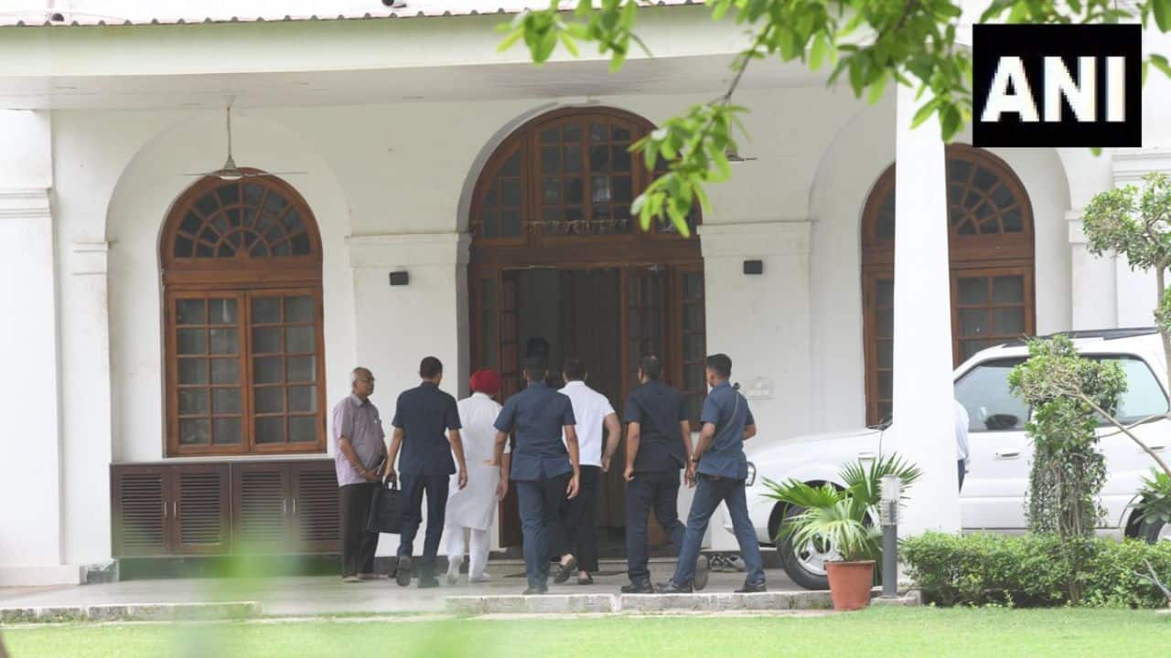 Congress chief Mallikarjun Kharge has held talks with all stakeholders in the State. Rahul Gandhi met Kharge on May 16 to discuss government formation in the southern state. According to sources, Kharge will take the final decision after consulting UPA Chairperson Sonia Gandhi and former party President Rahul Gandhi. Congress chief Mallikarjun Kharge has held talks with all stakeholders in the State. Rahul Gandhi met Kharge on May 16 to discuss government formation in the southern state. According to sources, Kharge will take the final decision after consulting UPA Chairperson Sonia Gandhi and former party President Rahul Gandhi.