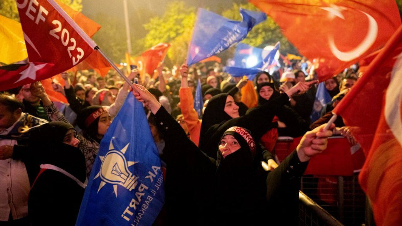 The 74-year-old former civil servant's message of social unity and freedoms gave way to desk-thumping speeches about the need to immediately expel migrants and fight terrorism. His right-wing turn was targeted at nationalists who emerged as the big winners of the parallel parliamentary elections. (Image: AFP)