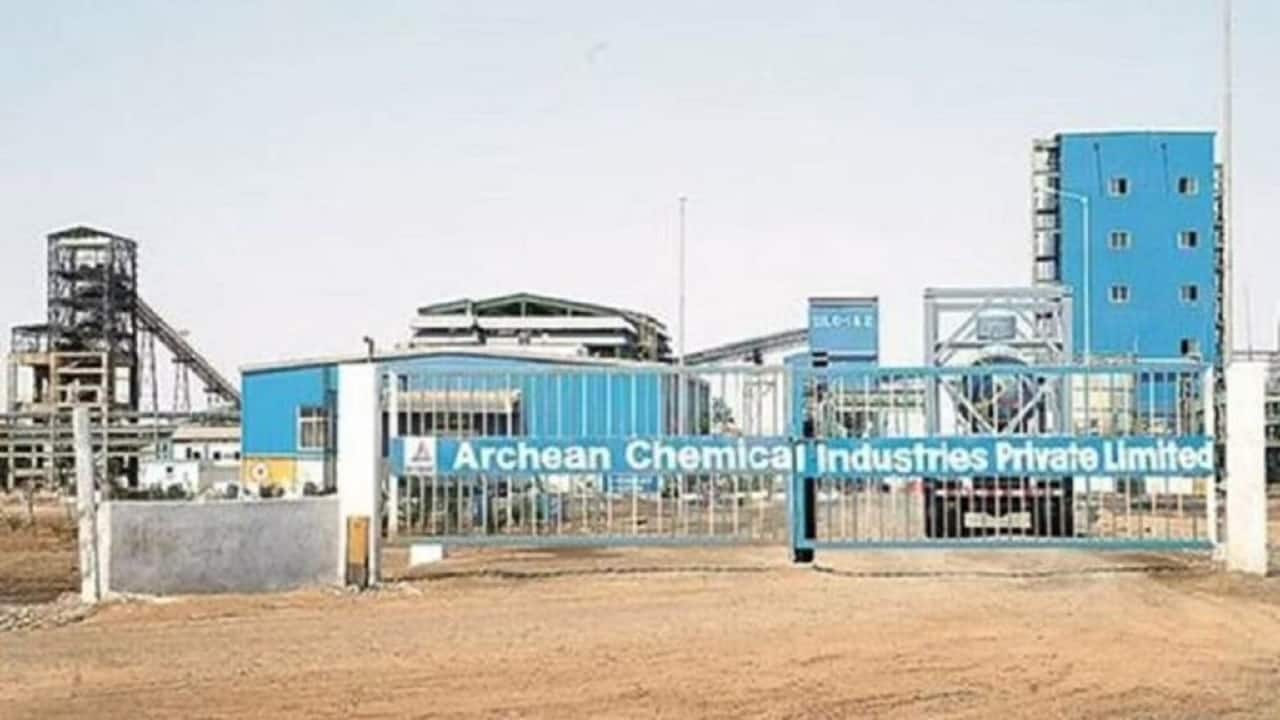 Archean Chemical Industries No. of Children oriented funds that hold the stock: 2 Children oriented funds that hold the stock: SBI Magnum Children's Benefit Fund-Investment and SBI Magnum Children's Benefit Fund-Savings Plan 