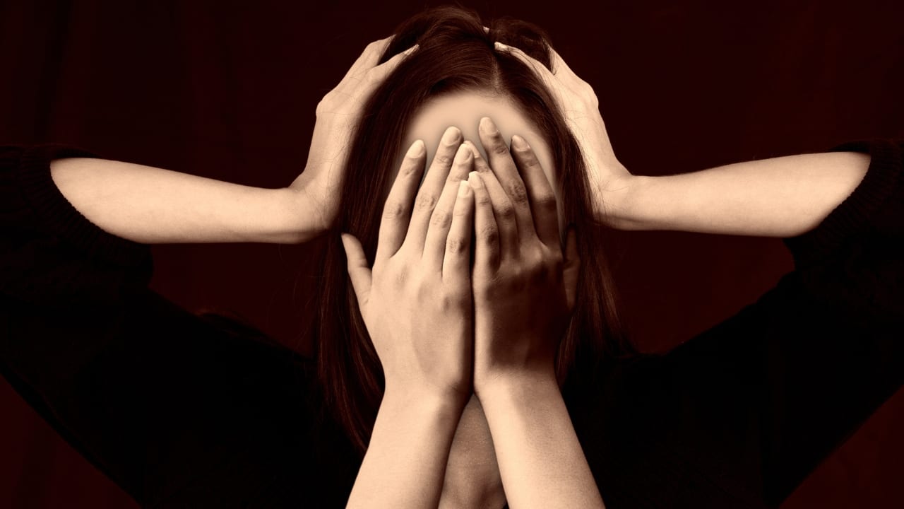 Monsoon migraines: Home remedies and expert-approved tips to deal with throbbing headaches