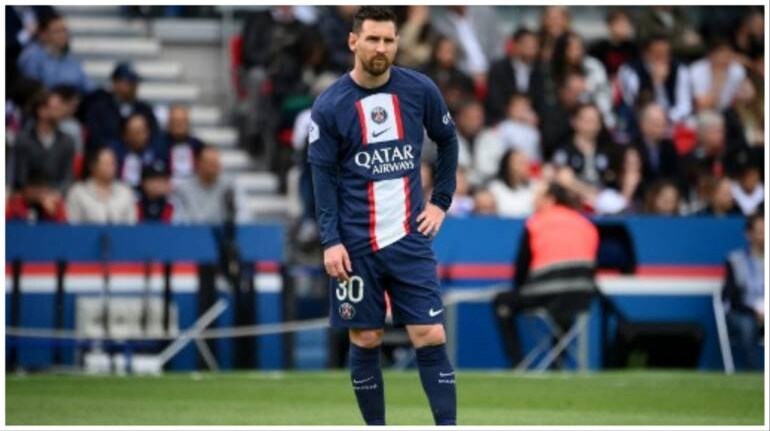 Lionel Messi back training with Paris Saint-Germain after suspension, Lionel  Messi