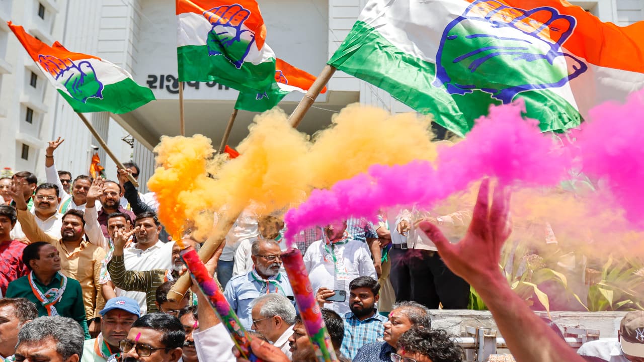 Karnataka Elections: Hyderabad Karnataka goes with Congress. Was Mallikarjun Kharge a factor? Karnataka Elections: Hyderabad Karnataka goes with Congress. Was Mallikarjun Kharge a factor?