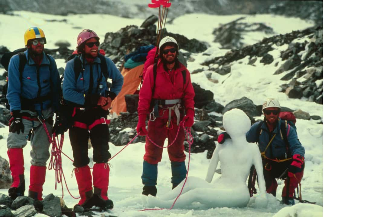 35 years of the 1988 International Everest Expedition: 