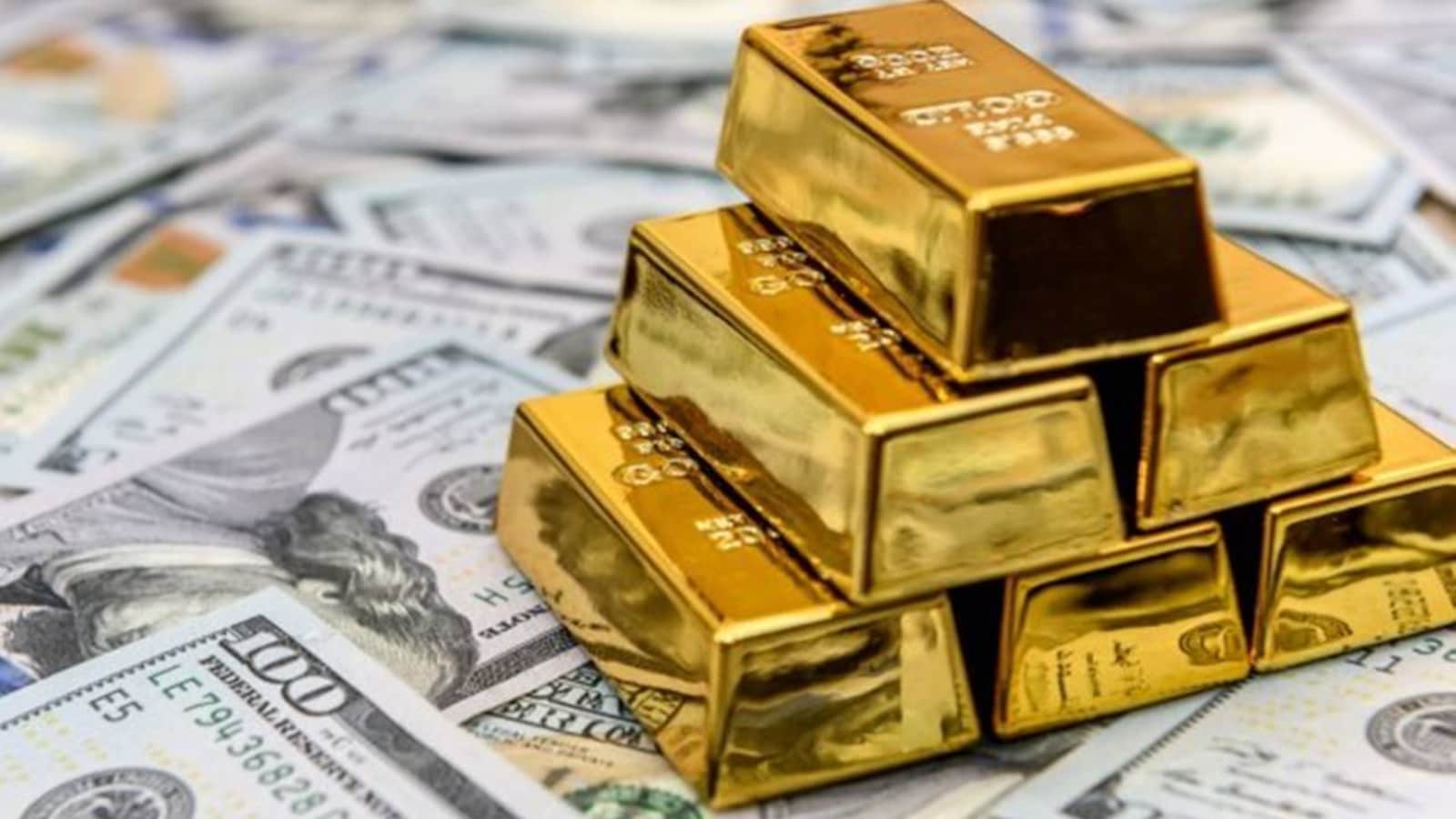 Gold Rises On Weaker Dollar and Lower Treasury Yields