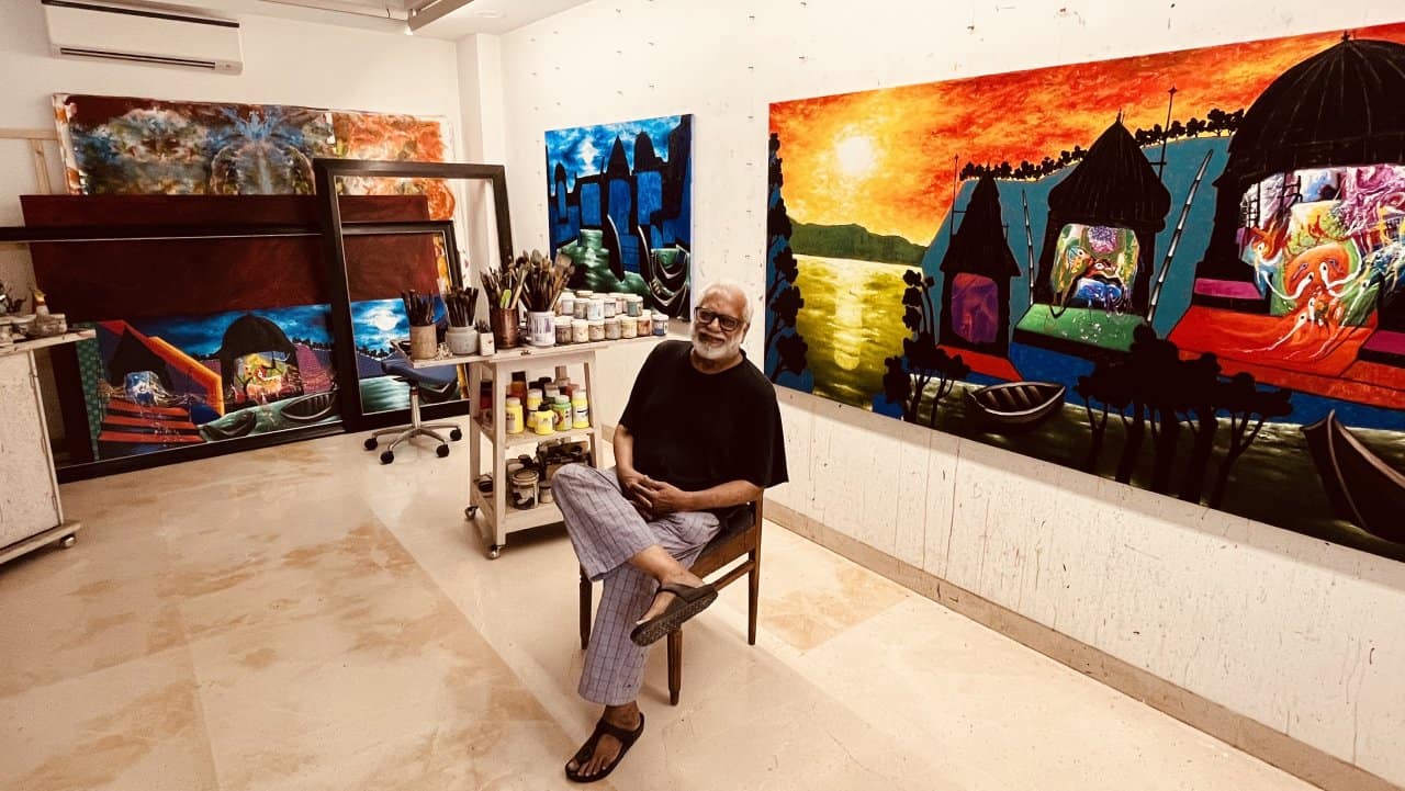 Manu Parekh, the artist in his Delhi home