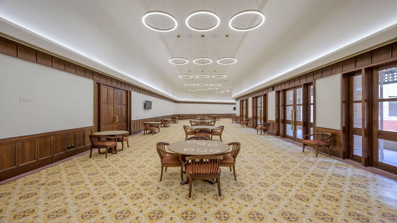 The building will also have offices that are equipped with modern day communications technology.