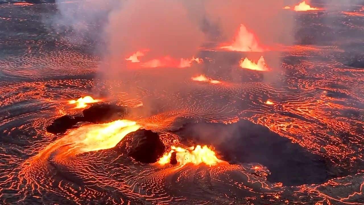 A 2018 Kilauea eruption destroyed more than 700 homes. Before the major 2018 eruption, Kilauea had been erupting since 1983, and streams of lava occasionally covered farms and homes. During that time, the lava sometimes reached the ocean, causing dramatic interactions with the water. (Image: US Geological Survey)