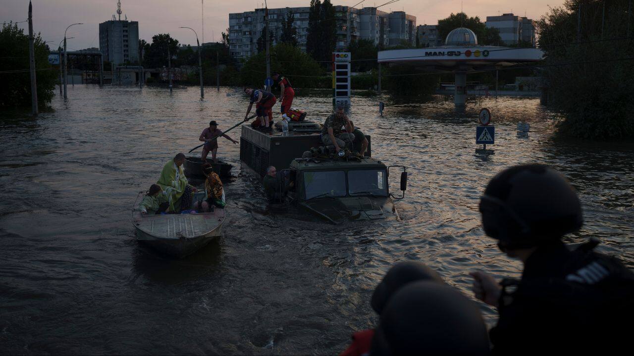 Government and U.N. officials have warned of a human and ecological disaster whose repercussions will take days to assess and far longer to recover from. (Image: AP)