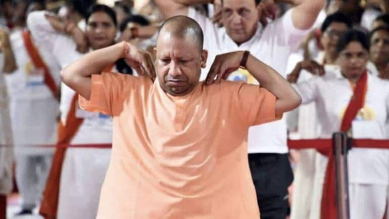 Yogi Adityanath Celebrates Diwali With Forest Dwellers In Gorakhpur Visits Ayodhya 1374