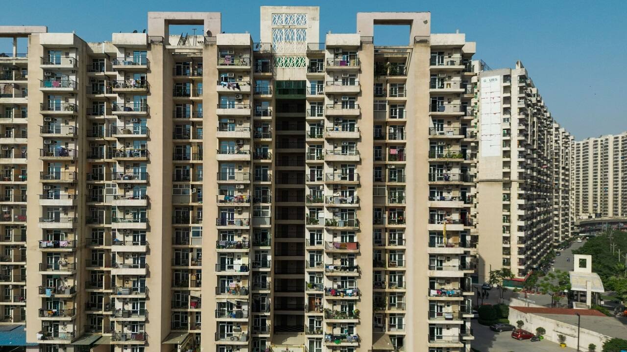 Sizzling rally in realty stocks seen extending on rates