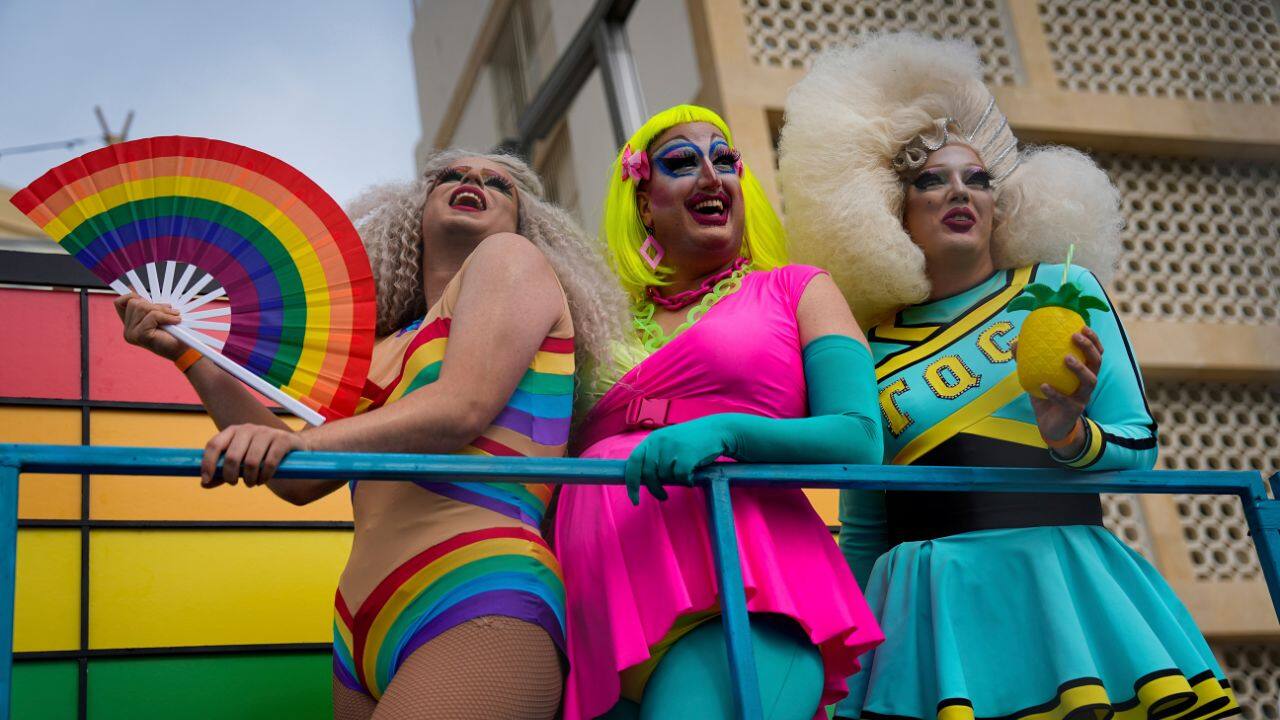 Tens of thousands join Tel Aviv Pride parade, celebrating gains and ...