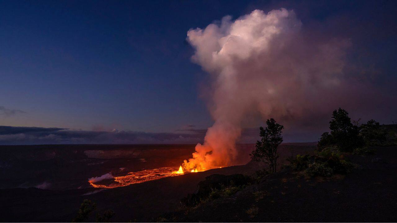 The lava lake, covering the crater floor over lava that remained from previous eruptions, measured about 371 acres (150 hectares) at about 6 a.m., Zoeller said. It measured about 4,300 feet (1,300 meters) wide. (Image: US Geological Survey via AP)