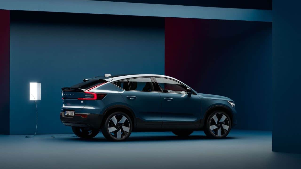 A 9-inch touchscreen infotainment screen and 12.3-inch digital driver’s display will make it to the features list along with automatic climate control, wireless smartphone charging, panoramic sunroof, 360-degree camera and even ADAS. Internationally, the C40 is offered in both rear-wheel-drive and all-wheel-drive. For the Indian market, however, we expect Volvo to bring in the AWD version which is powered by a 78 kWh battery pack. Two electric motors supply a total of 400 PS of power and 600 Nm of peak torque. Range for the C40 Recharge is claimed at 370-420 km and the battery pack can be charged from 10 percent to 80 percent in 37 minutes using a DC fast charger.