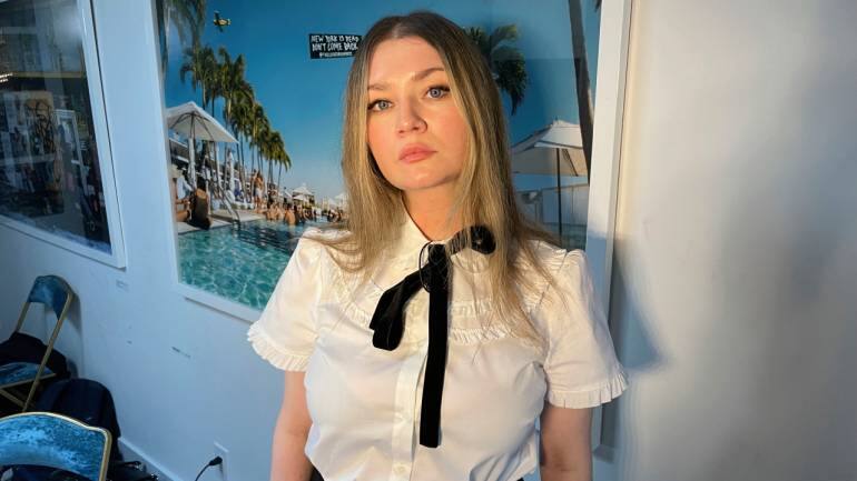 Everyone has a podcast, including fake German heiress Anna Delvey (Sorokin) - Vimarsana News