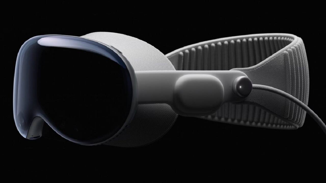 Apple Vision Pro WeaamAlyaan