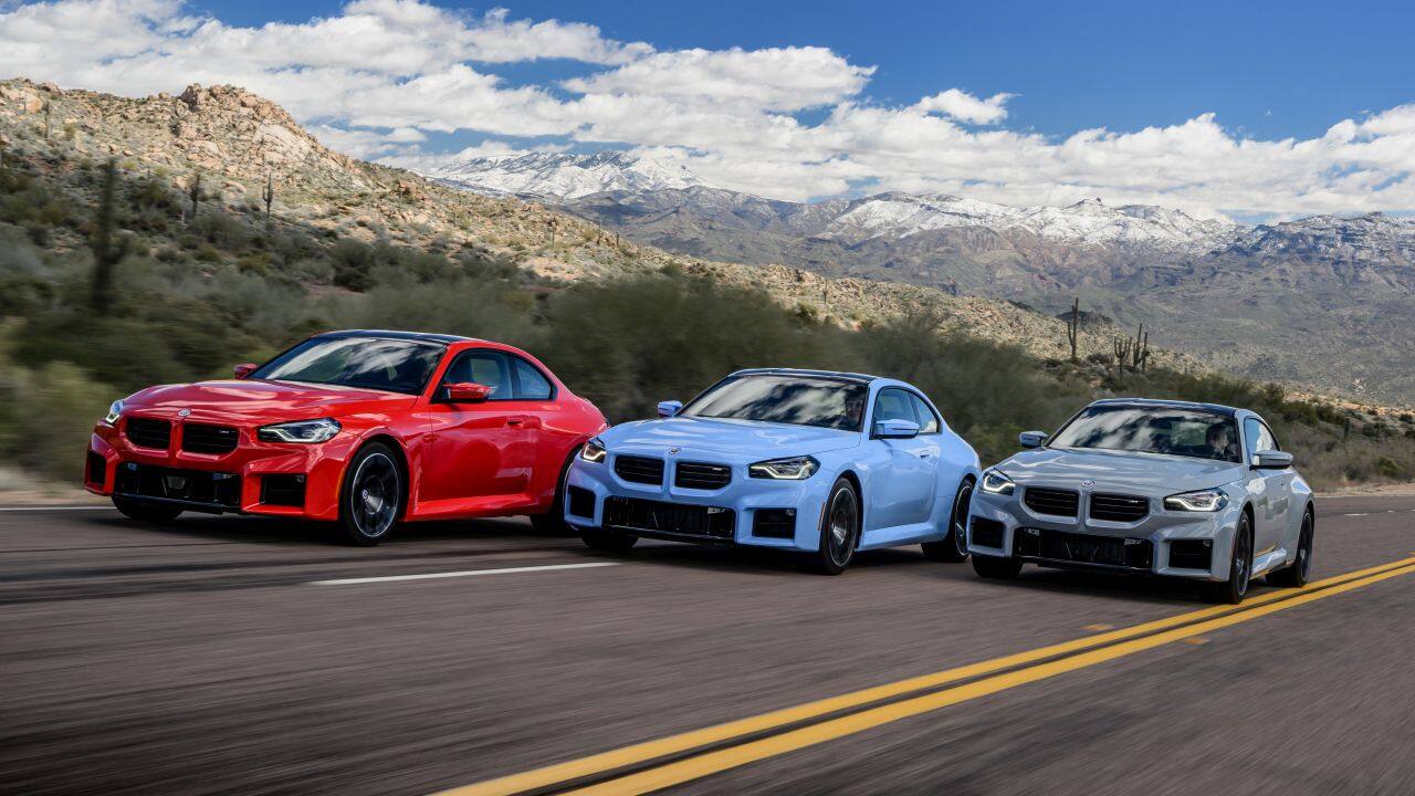 The M2 gets a total of five paint schemes — Alpine White, Black Sapphire, Brooklyn Grey, Toronto Red and Zandvoort Blue. Customers can also choose between Black or Cognac shades for the interiors. M Sport seats come standard on the M2. (Image: BMW)