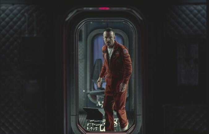 A still from Black Mirror Season 6's episode Beyond The Sea.