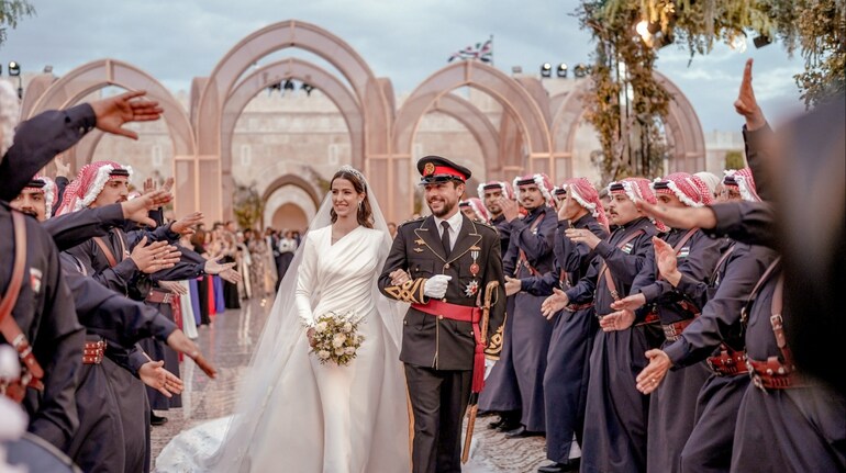Jordan crown prince Hussein weds Saudi architect Rajwa Al Saif in lavish ceremony