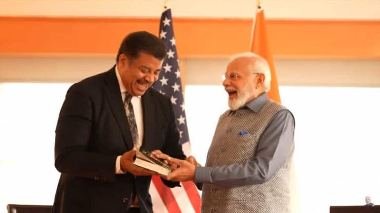 Neil DeGrasse Tyson on meeting PM Modi: 'I was delighted...' - Vimarsana News