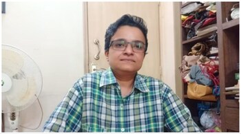 Suchetan was born Suchetana Bhattacharjee to Buddhadeb and Meera Bhattacharjee. (Image: india.postsen.com)