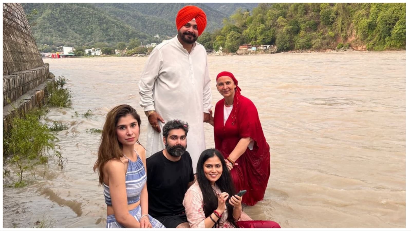 1600px x 900px - Navjot Singh Sidhu introduces his would-be daughter-in-law Inayat Randhawa.  See tweet