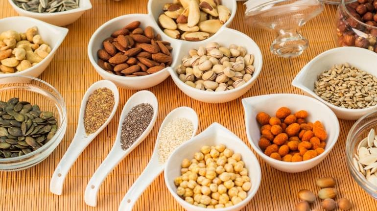 How To Soak and Dehydrate Nuts and Seeds to Improve Nutrition