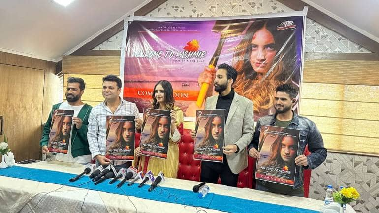 First time in 70 years, Kashmiri-produced Bollywood film screened in Srinagar