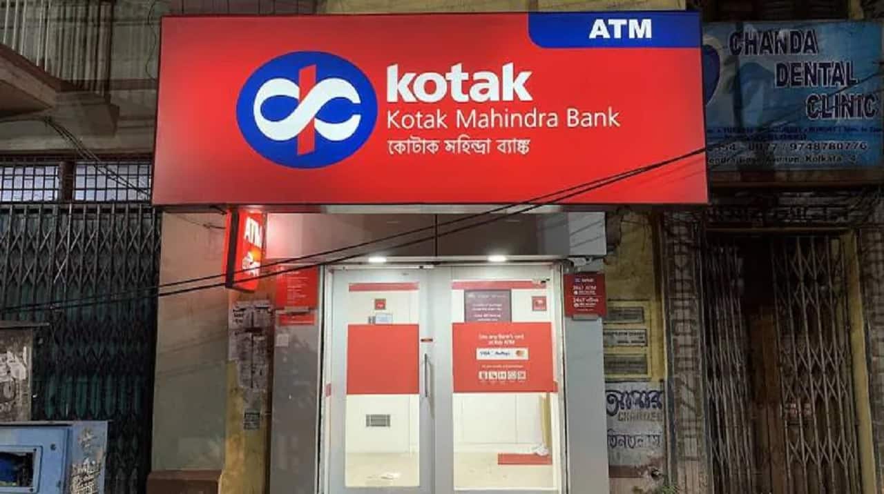 Kotak Mahindra Bank: The bank has reported standalone profit at Rs 3,452.3 crore for quarter ended June FY24, growing 66.7% over a year-ago period despite rise in provisions & contingencies, while operating profit surged 78% YoY to Rs 4,950 crore. Net interest income grew by 32.7% on-year to Rs 6,233.7 crore, with net interest margin at 5.57%, while advances increased by 19%. Asset quality was largely stable with gross NPA falling 1 basis point sequentially to 1.77%, and net NPA rising 3 bps to 0.40%. Kotak Mahindra Bank: The bank has reported standalone profit at Rs 3,452.3 crore for quarter ended June FY24, growing 66.7% over a year-ago period despite rise in provisions & contingencies, while operating profit surged 78% YoY to Rs 4,950 crore. Net interest income grew by 32.7% on-year to Rs 6,233.7 crore, with net interest margin at 5.57%, while advances increased by 19%. Asset quality was largely stable with gross NPA falling 1 basis point sequentially to 1.77%, and net NPA rising 3 bps to 0.40%.