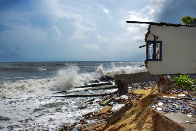 Cyclone Biparjoy live updates: Over 70,000 evacuated as Biparjoy barrels towards Kutch - Vimarsana News