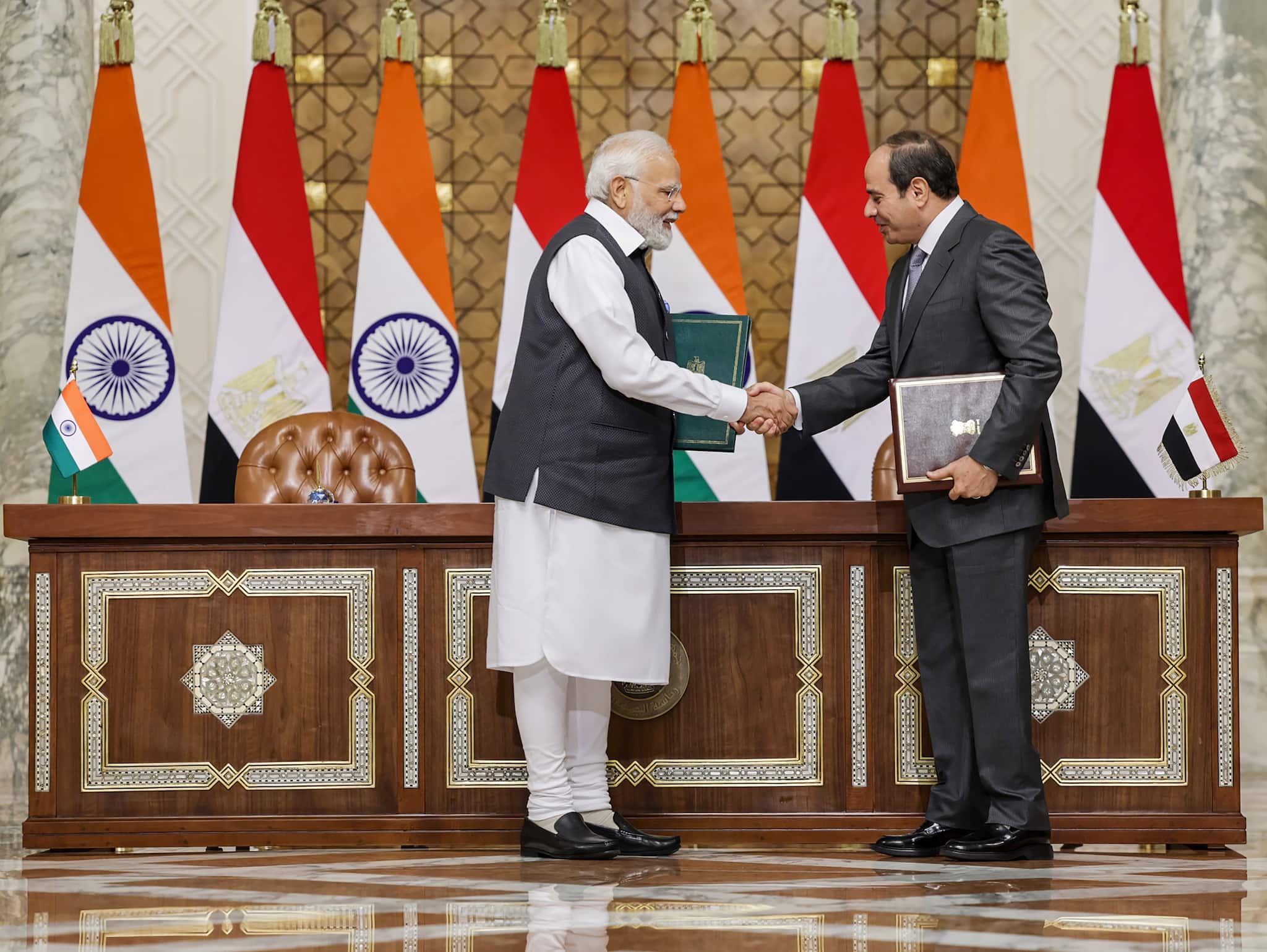 Cairo: Prime Minister Narendra Modi and Eqyptian President Abdel Fattah El-Sisi at the Exchange of MOUs/ Strategic Partnership document during their meeting at President House, in Cairo, Egypt, Sunday, June 25, 2023. (PTI Photo)