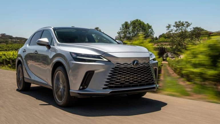 Pre-owned luxury cars and insurance: How to mix ideal coverage with affordability