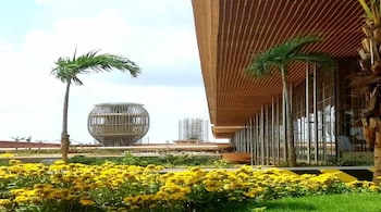 The view of 'garden pavilion' from T2